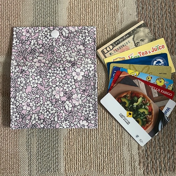 Stylish Snap Card Wallet/Business Card/Gift Card Holder made with Cotton Fabric - Picture 5 of 7